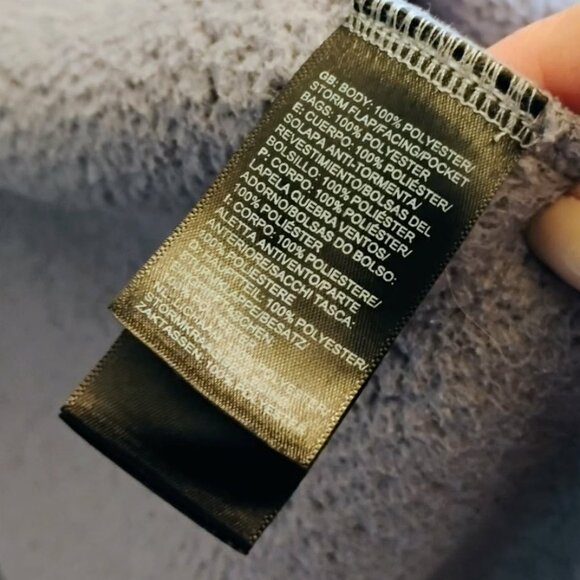 The North Face Women's Osito 2 Jacket - Grey Silken Sherpa Fleece - Picture 13 of 16